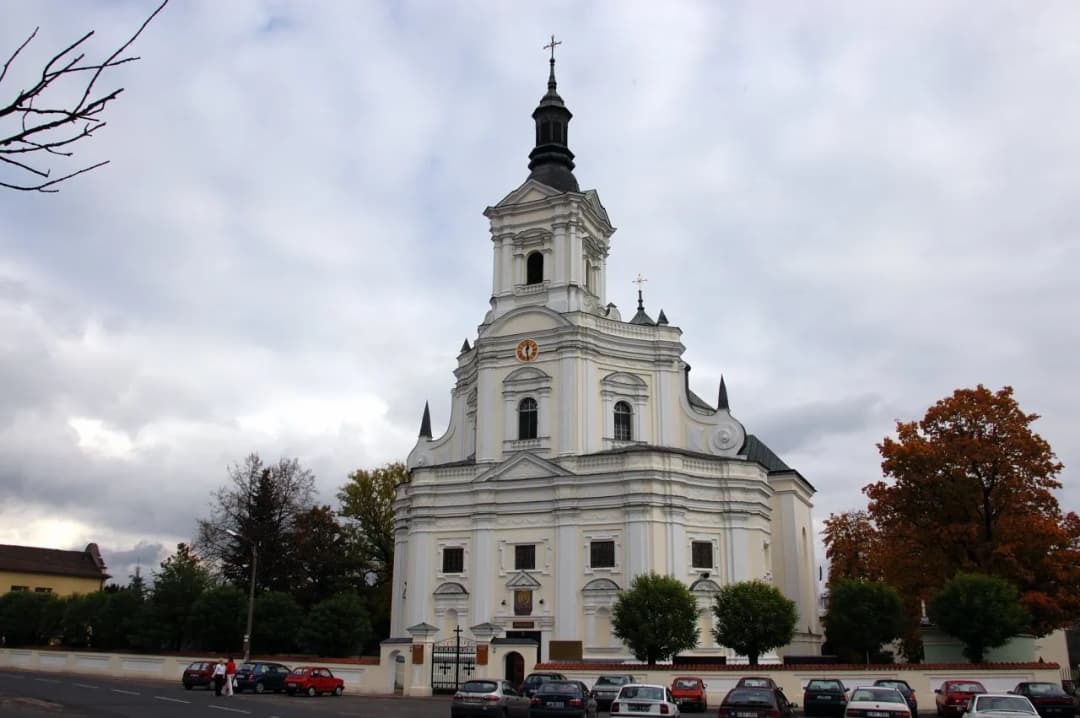 Sanktuarium w Kodniu: historia, cudowny obraz i praktyczne informacje dla pielgrzymów