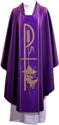 Kolor szat liturgicznych w Adwencie: co oznacza fiolet i róż w Kościele?