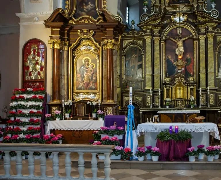 Kto jest patronem adwentu? Poznaj postać i znaczenie tego okresu liturgicznego