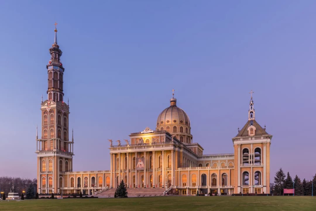 Licheń Stary sanktuarium: odkryj jego niezwykłą historię i znaczenie